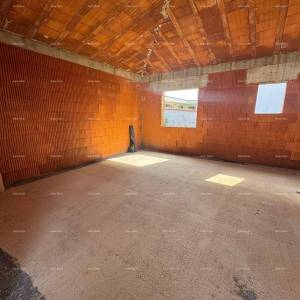 Prodaje se prizemnica sa bazenom- trenutno roh bau faza, Sveti Petar u Šumi- blizina Pazina!