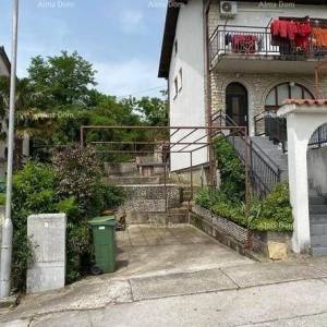 Prodaje se stan površine 130 m2, Buzet.