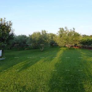 Prodaje se vila, blizina Marčane.