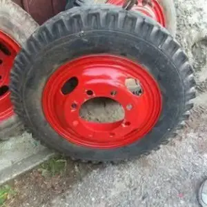 prodajem 3 felge 20 cola 8x275 centralna rupa 220 gume 7.50 R20 1  jak