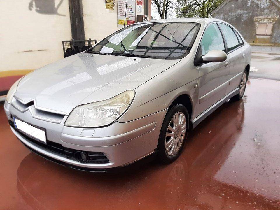 Prodajem C5