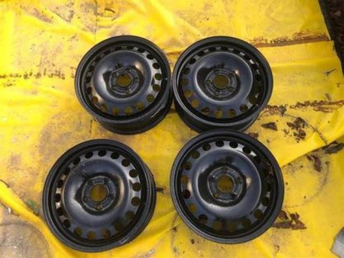 prodajem celicne felge 15 cola 5 x112