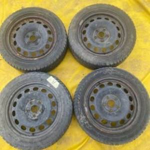prodajem čelične felge 16 cola 5x112 sa  gume starije 205-55R16