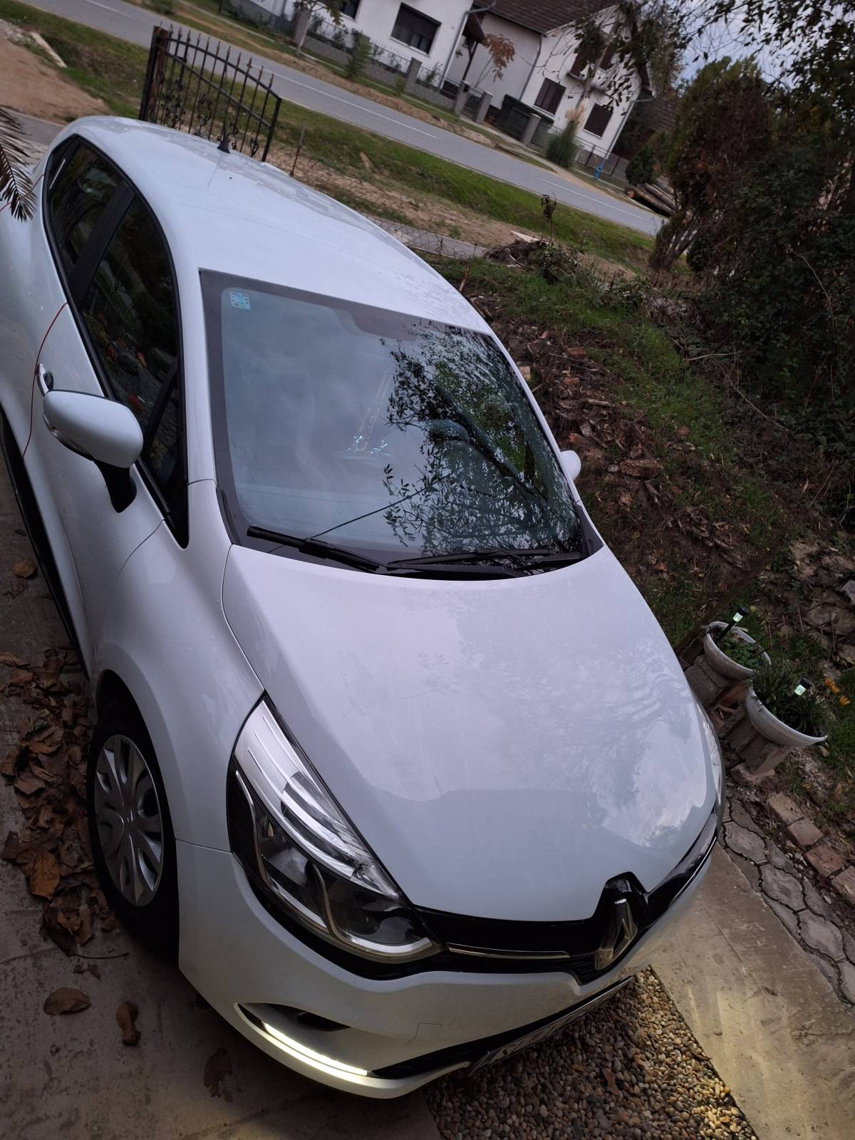 Prodajem renault clio lV