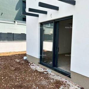 Prodajemo stan u novogradnji sa vrtom!  ŠTINJAN.