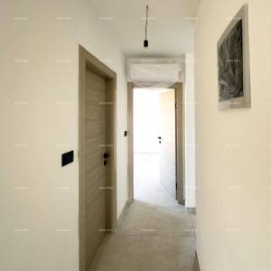 Prodajemo stan u novoj zgradi u Banjolama.