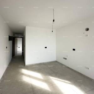 Prodajemo stan u novoj zgradi u Banjolama.