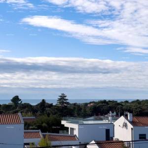 Prodajemo stan u novoj zgradi u Banjolama.