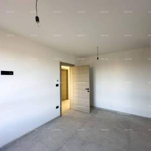 Prodajemo stan u novoj zgradi u Banjolama.