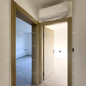 Prodajemo stan u novoj zgradi u Banjolama.