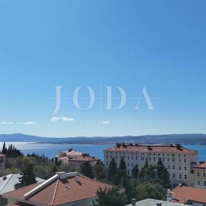 Prostrana kuća u Crikvenici – Idealna investicija za turizam
