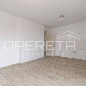 Pula, Kaštanjer, NOVO- adaptiran stan na traženoj lokaciji, 2SS