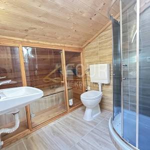 Pula, Monte Zaro, dvije kuće - tri stambene jedinice, 251m2