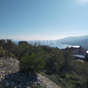 Rabac, građevinski teren sa prekrasnim pogledom na more