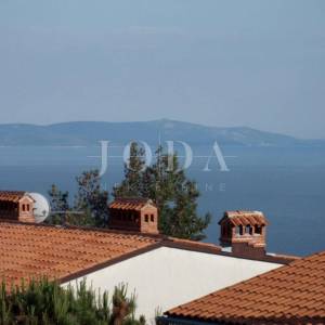 Rabac, namješten  stan sa pogledom na more
