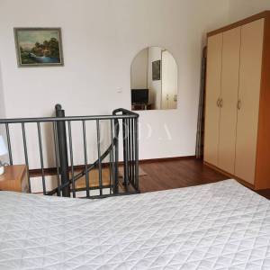 RABAC,2 apartmana na moru sa predivnim pogledom