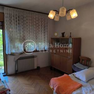 RAKITJE/OBITELJSKA katnica sa 889m2 okućnice/ odlična lokacija 