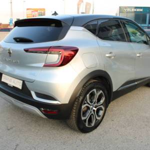 Renault Captur 1.6 E-Tech 160 AUTOMATIK Intens *LED, NAVIGACIJA, KAMERA*