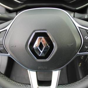 Renault Clio 1.6 E-Tech Hybrid AUTOMATIK