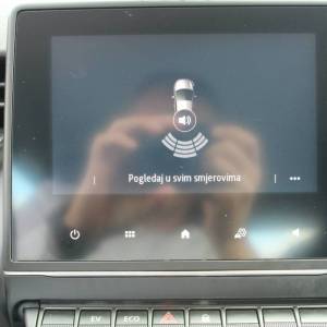 Renault Clio 1.6 E-Tech Hybrid AUTOMATIK
