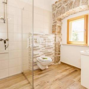 Renovirana kamena kuća, otok Krk