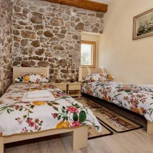 Renovirana kamena kuća, otok Krk