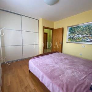 Rešetari trosoban stan, 200 m2