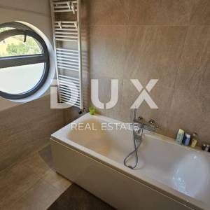 RIJEKA, BULEVARD - luksuzni stan, NOVOGRADNJA, GARAŽA!!!