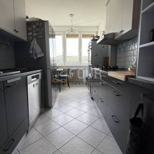 Rijeka, Kozala, 4skl, 85.58m2, lođa, pogled na more