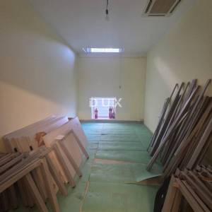 RIJEKA, MLAKA-  poslovni prostor 350m2, prizemlje za zakup/ najam- broj 1