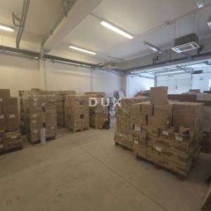RIJEKA, MLAKA-  poslovni prostor 350m2, prizemlje za zakup/ najam- broj 1