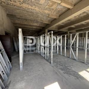 RIJEKA. MLAKA - VIŠENAMJENSKI POSLOVNI PROSTOR, 2 ETAŽE 780 m² PO KATU