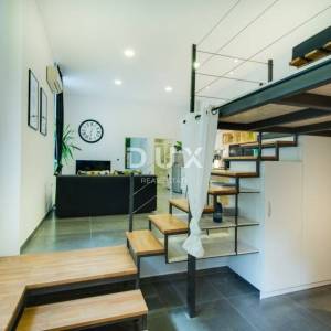 RIJEKA, POTOK – Dvije stambene jedinice u jedinstvenom prostoru s mogućnošću različite namjene