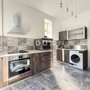 RIJEKA, POTOK - uređeni 3S+DB s garažom i 3 balkona, 2 kupaonice