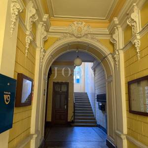 Rijeka - prostran stan u centru 
