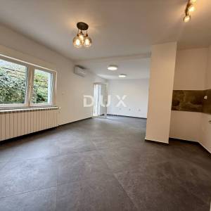 RIJEKA, S.DRAGA - Prostrani stan 115 m2 s velikom terasom i roštiljem!