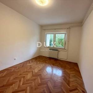 RIJEKA, S.DRAGA - Prostrani stan 115 m2 s velikom terasom i roštiljem!