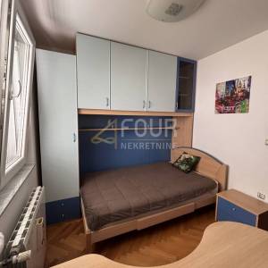 Rijeka, Škurinje, 84.12m2, 3s+db, balkon