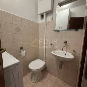 Rijeka, Škurinje, 84.12m2, 3s+db, balkon