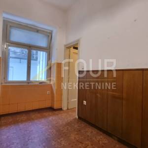 Rijeka, Sušak, gospodski 4skl, 109.93m2, balkon