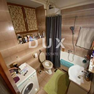 RIJEKA, TRSAT, CENTAR - stan 103 m2 u prizemlju + GARAŽA 25 m2 + okućnica u centru Trsata! PRILIKA!