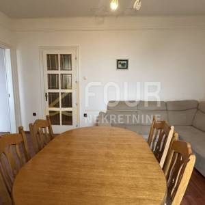 Rijeka, Trsat, dvoetažni stan, 5s+db, 120.80m2, balkon i terasa