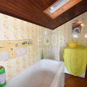 Rijeka, Trsat, kuća u nizu, 90m2, pogled na more