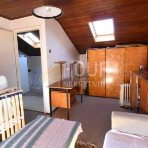 Rijeka, Trsat, kuća u nizu, 90m2, pogled na more