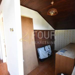 Rijeka, Trsat, kuća u nizu, 90m2, pogled na more