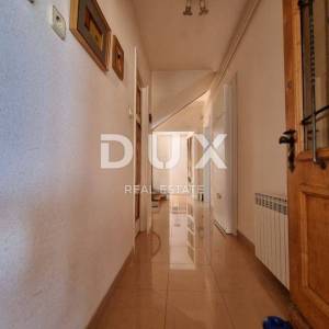 RIJEKA, TRSAT - stan 132 m2, 4S+DB s panoramskim pogledom na more + dodatni stan 31 m2! PRILIKA!