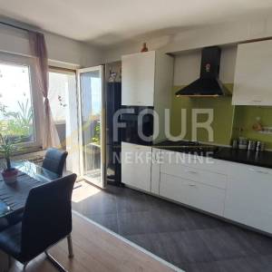 Rijeka, Turnić, stan 1s+db, 52.97m2, balkon, pogled na more