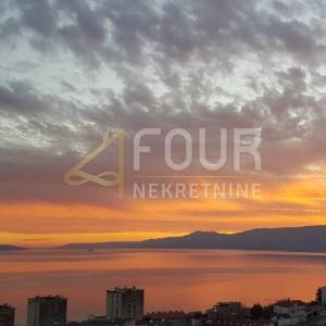 Rijeka, Turnić, stan 1s+db, 52.97m2, balkon, pogled na more