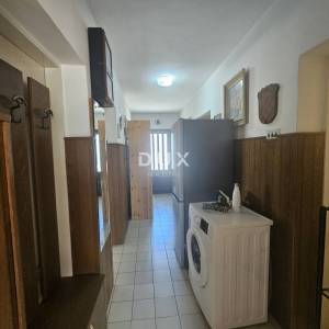 RIJEKA - ZAMET - 2S+DB stan u privatnoj kući, terasa, pogled more, SAMO KOD NAS!