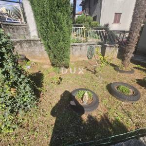 RIJEKA - ZAMET - 2S+DB stan u privatnoj kući, terasa, pogled more, SAMO KOD NAS!